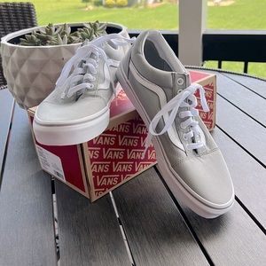 Old Skool Vans, never worn.   Drizzle/True white, a really cool gray.